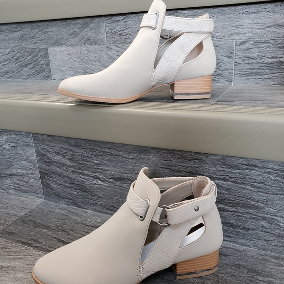 Call It Spring Shoes - Picture 11 of 11